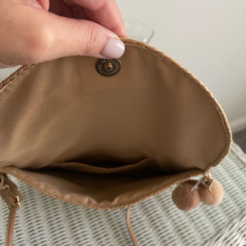 Straw hand bag